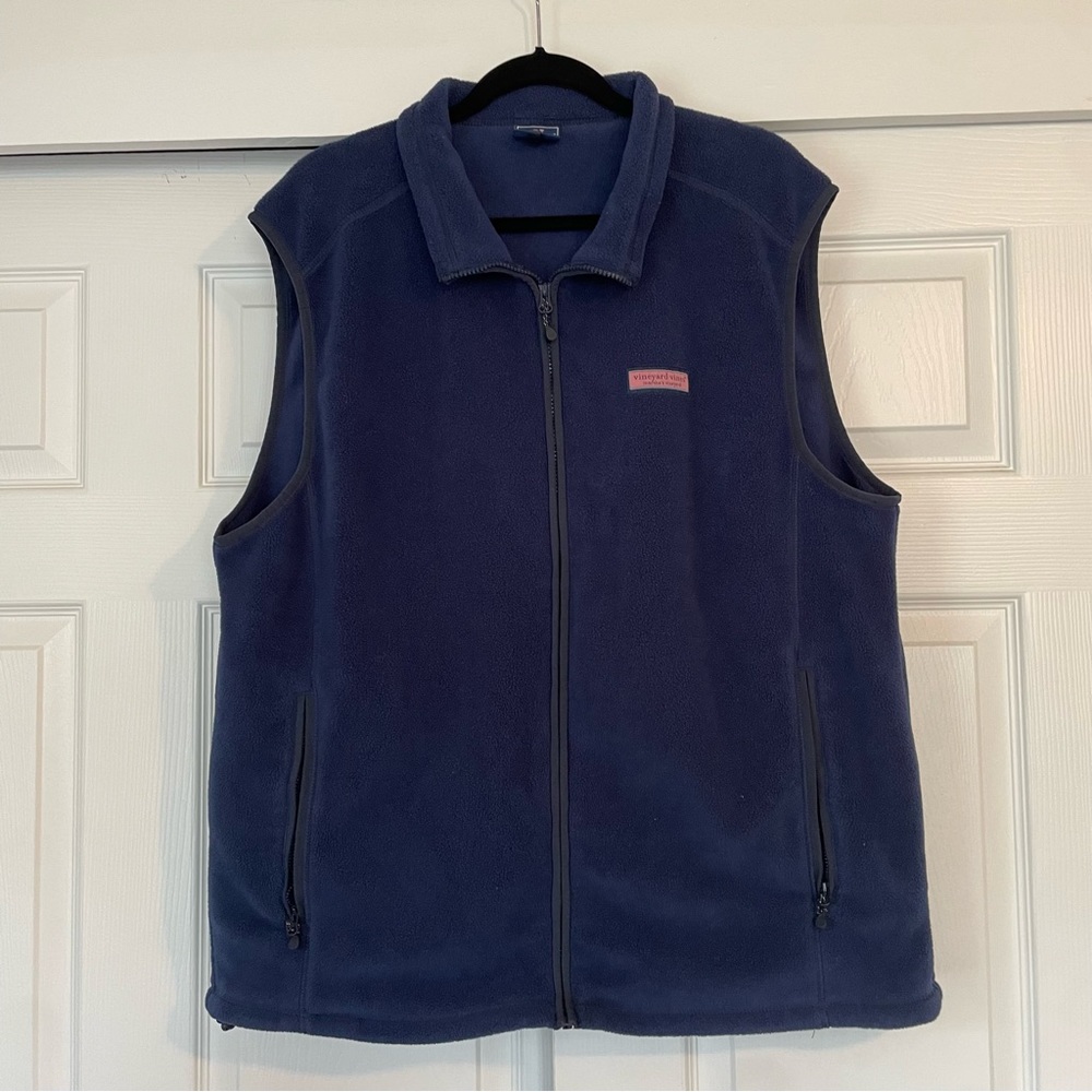 Men’s Vineyard Vines navy Harbor fleece vest